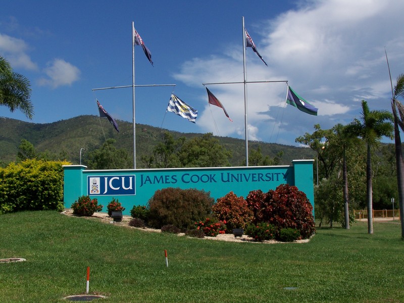 JCU Townsville Entrance