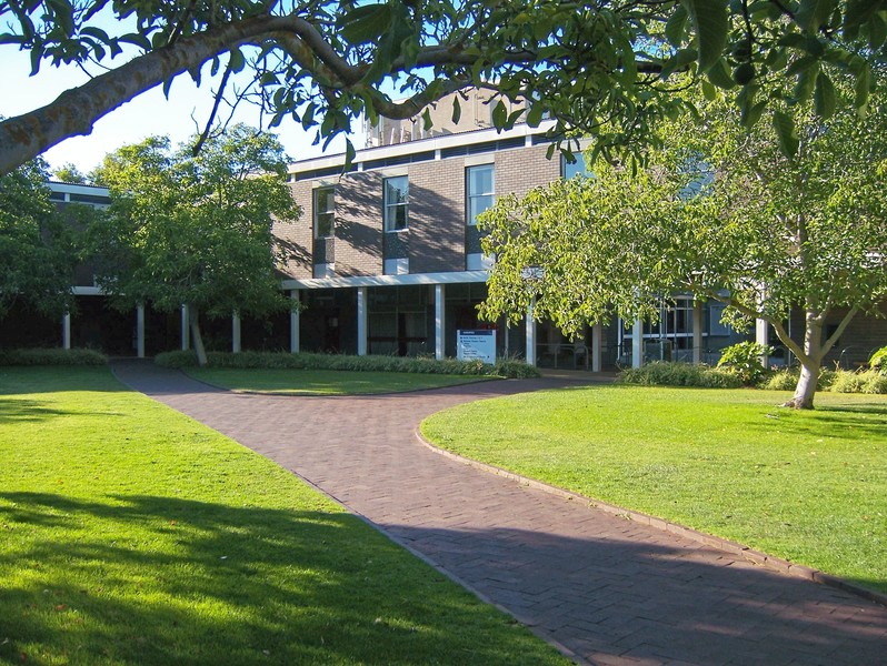 View of the courtyard of the Humanities building of the Flinders University